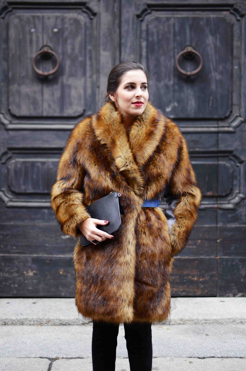 miahatami_fur_coat_1.JPG