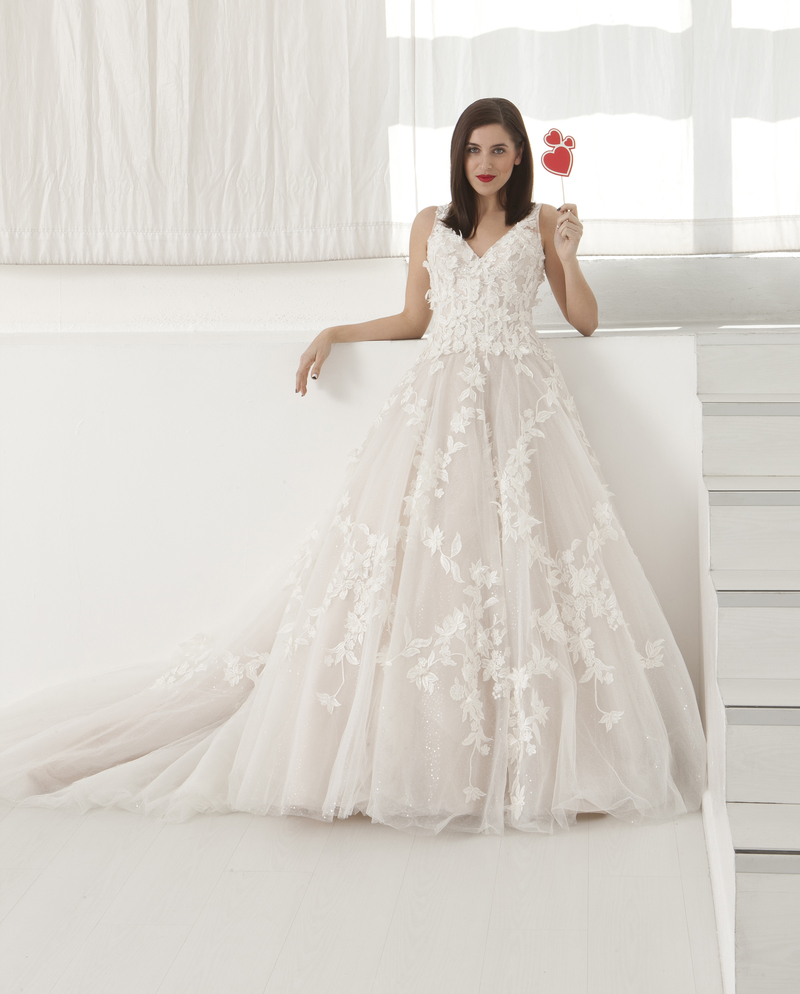 WHITE_SPOSA_2.jpg