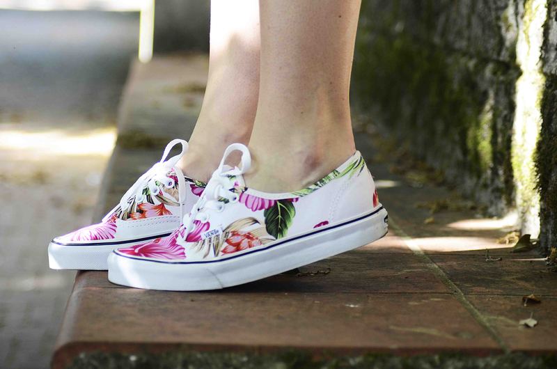 New_Era_Cap_2_Vans_Shoes_3.JPG