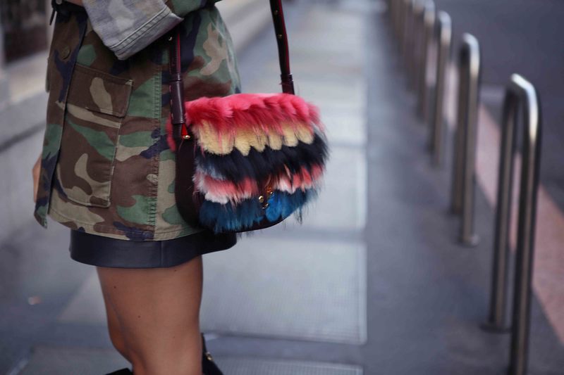 Giacca_militare_-_fluffy_bag_paula_cademartori_9.jpg